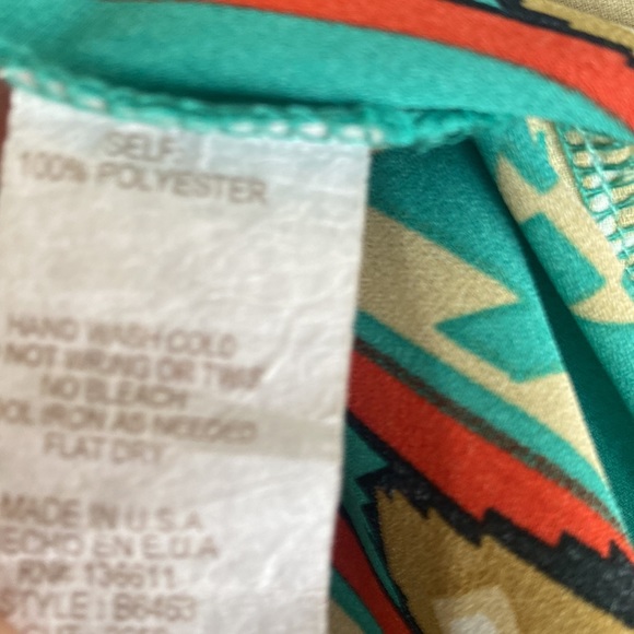 Aztec Style Tunic - Picture 7 of 7